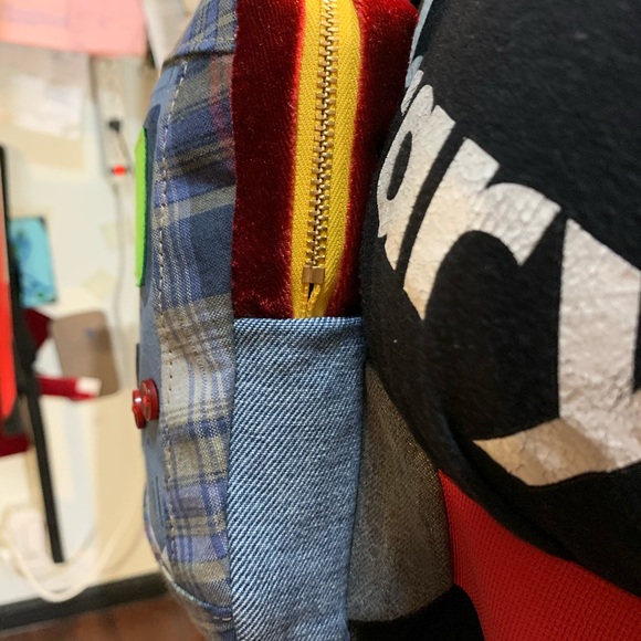 Gameboy Chest Bag - Picture 4 of 8